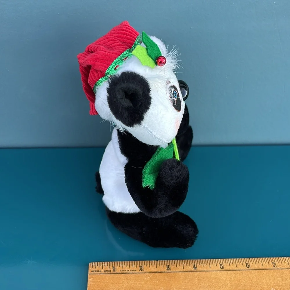 Annalee Mobilitee 2010 75th Anniversary Holly Panda Wired Doll